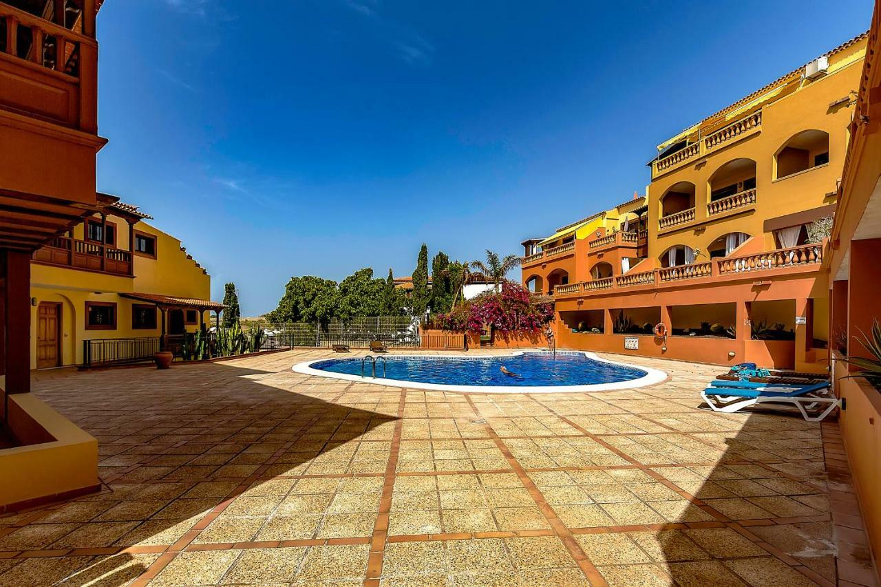 Apartment Elite Palace Адехе Екстер'єр фото